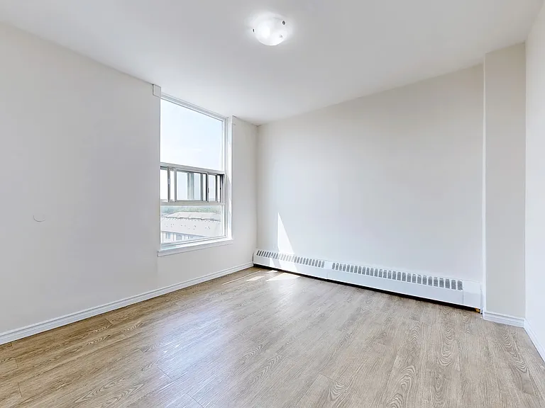 285 Melvin Ave — Photo 7