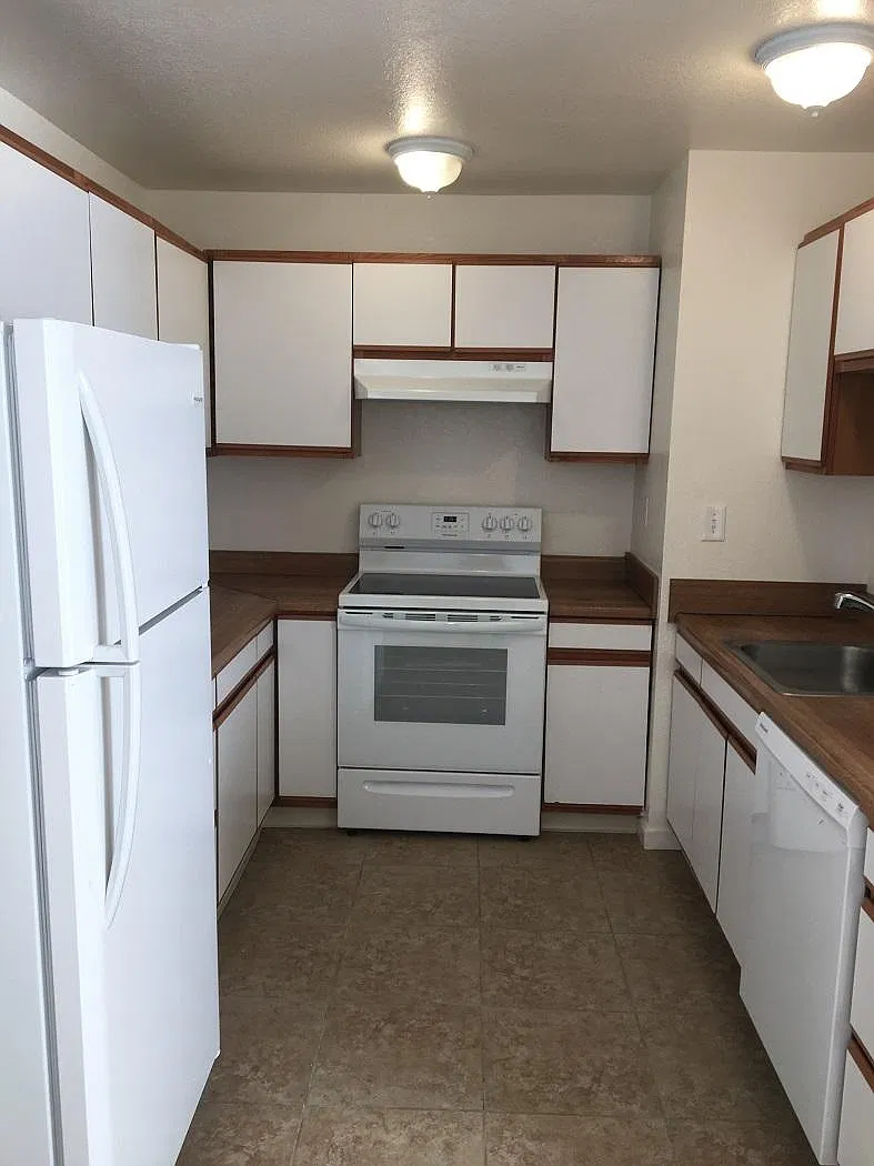 2 bed, 800 sqft, $1,050 — Photo 4
