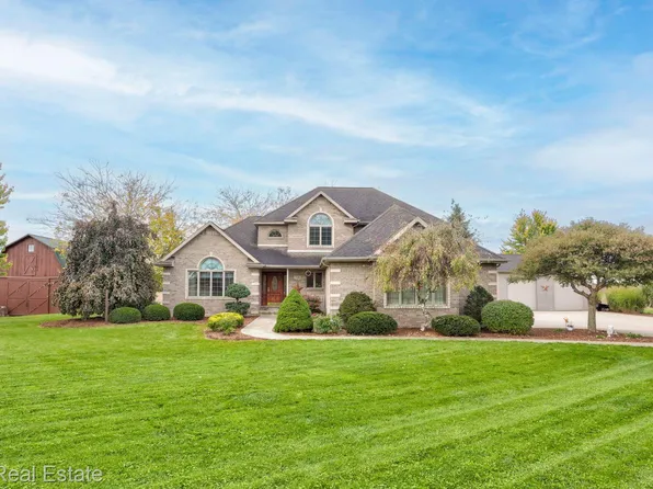 7180 Baker Rd, Frankenmuth, MI 48734