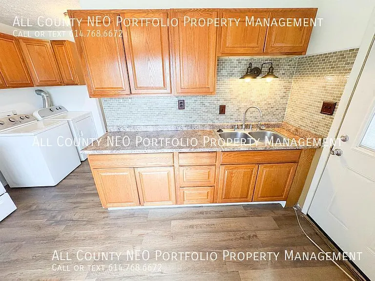 1748 Ward Rd — Photo 7