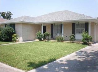 3613 Ridgeway Dr, Metairie, LA 70002