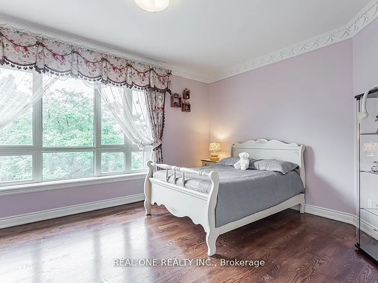 15 Royal Oak Dr — Photo 15