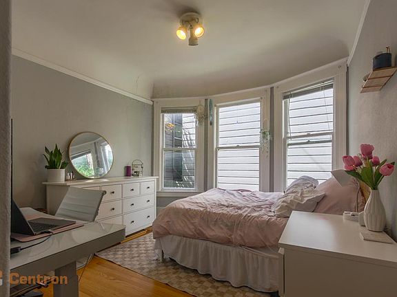 3rd image of 1660 Sacramento St #3A