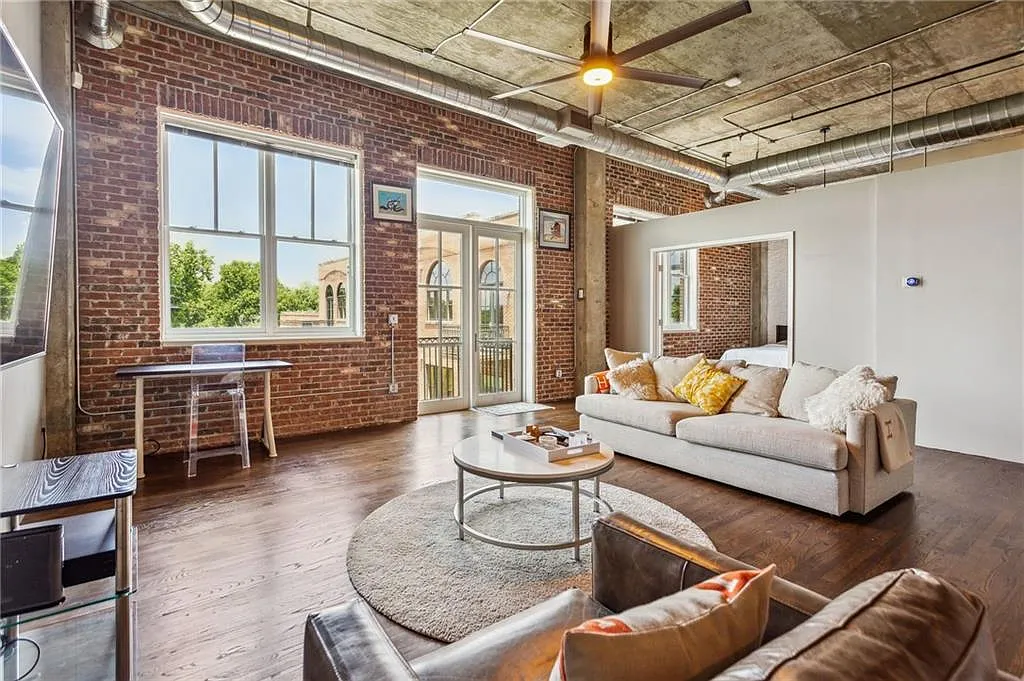 2 bed, 2.0 bath, 1275 sqft, $3,250 — Photo 3