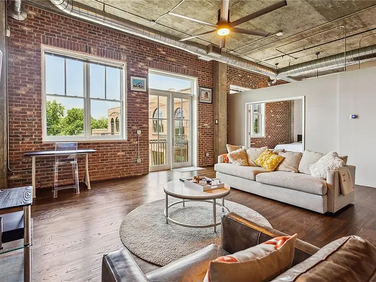 3235 Roswell Rd NE #821 — Photo 3