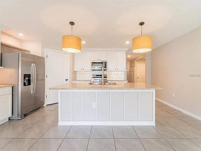 13748 Wineberry Dr — Photo 11