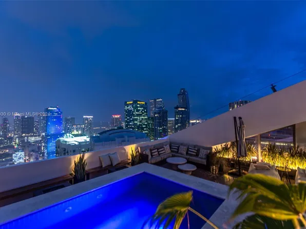 68 SE 6th St #Penthouse 4303, Miami, FL 33130