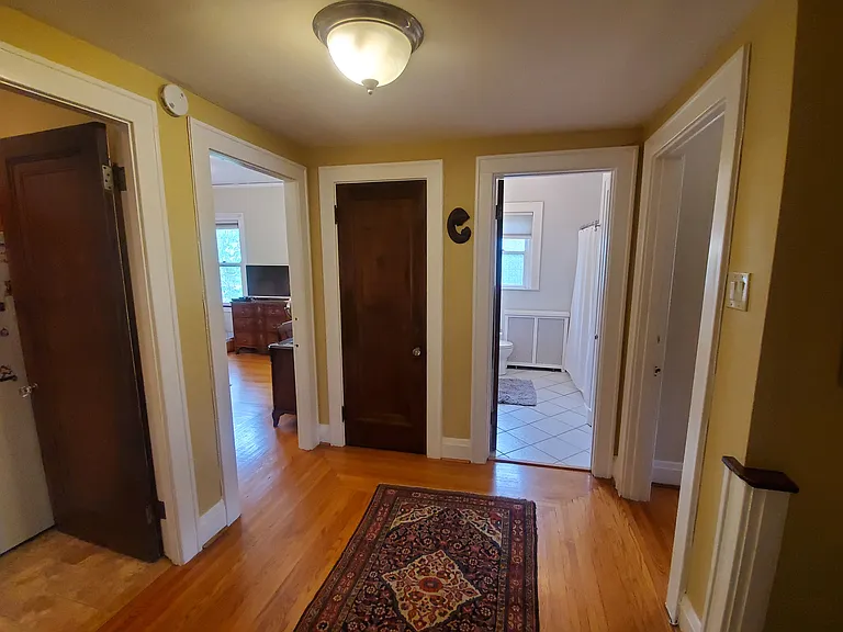 2217 Madison Rd — Photo 10