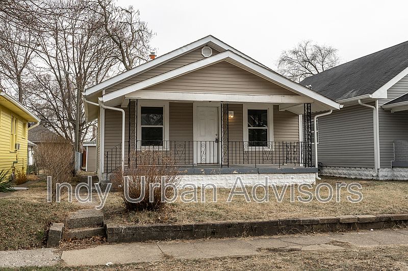 1st image of 1315 N Warman Ave