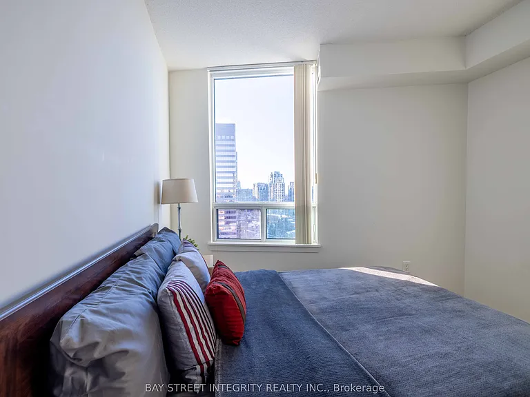 5740 Yonge St #1510 — Photo 10