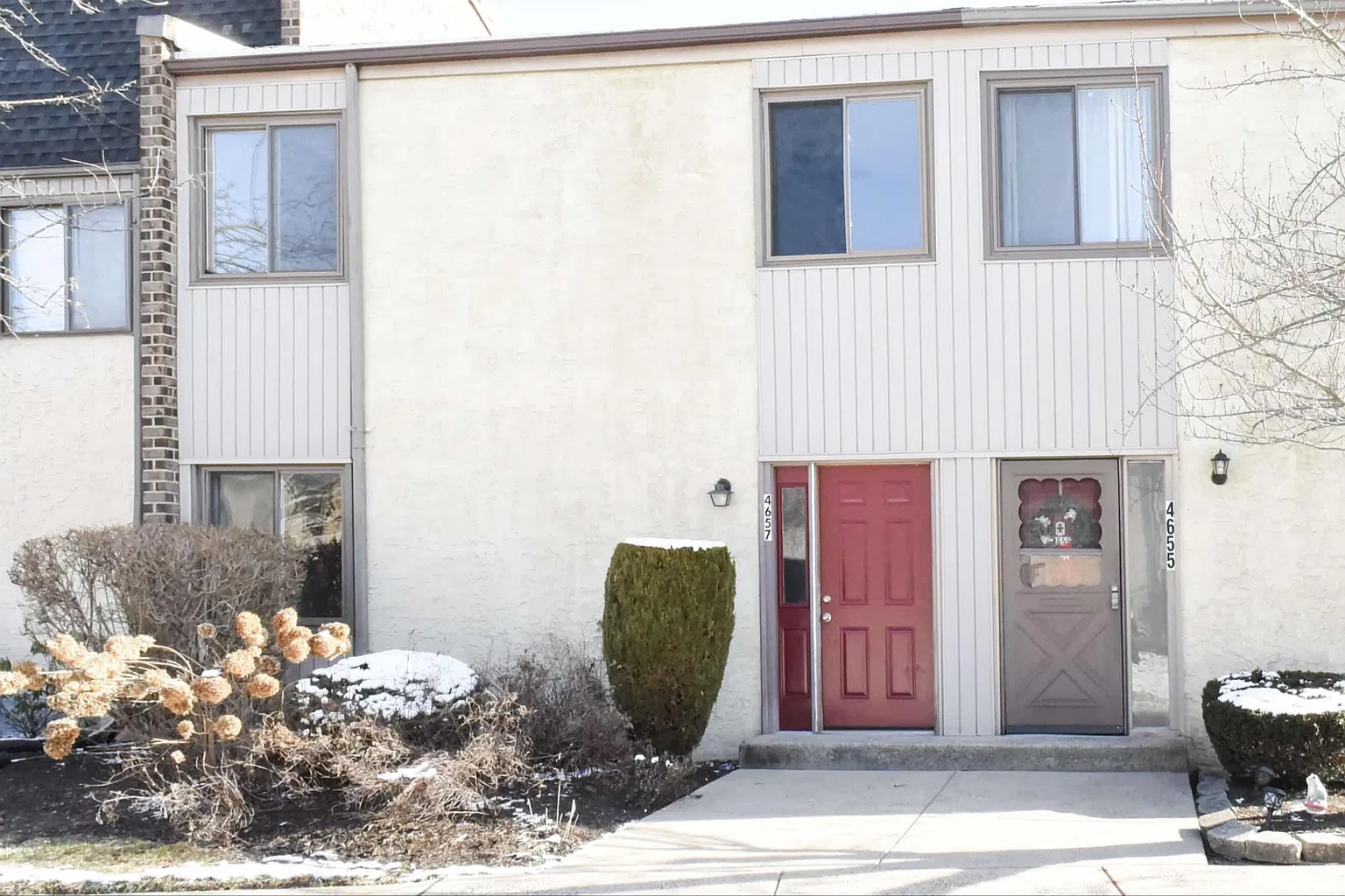 4657 Canterbury Ct photo 1