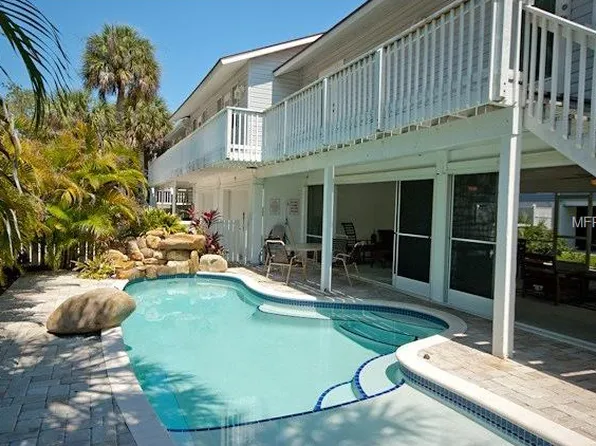 131 White Ave #A, Holmes Beach, FL 34217