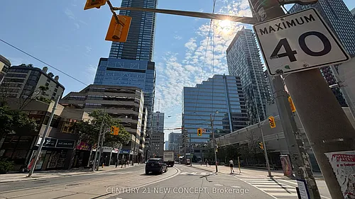 280 Dundas St W #915 Photo 1