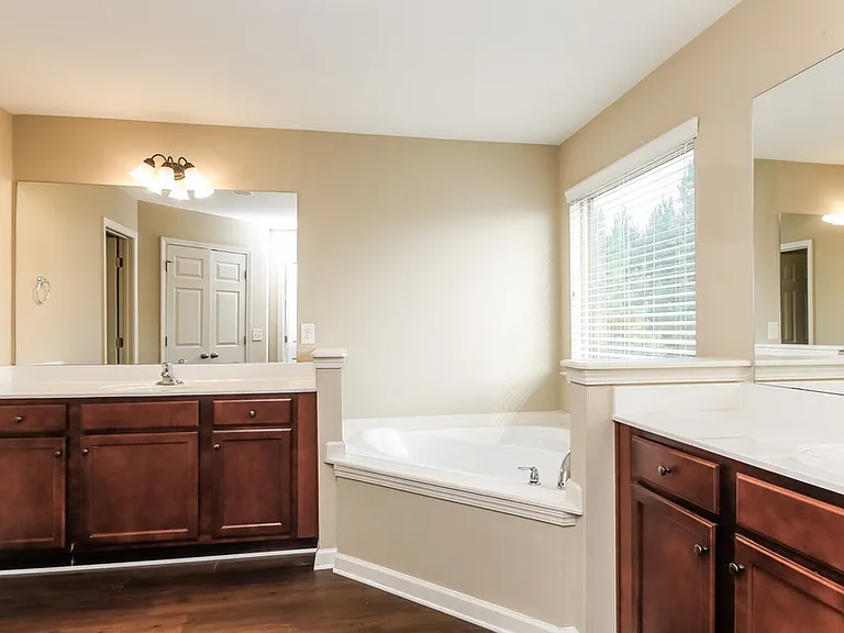 6025 Gladiola Way — Photo 10