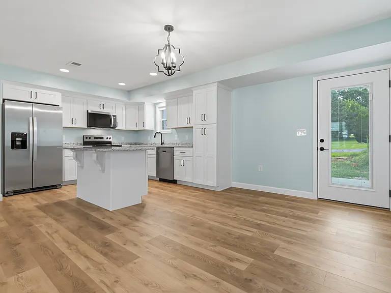 250 Meadow Dr #1 — Photo 19
