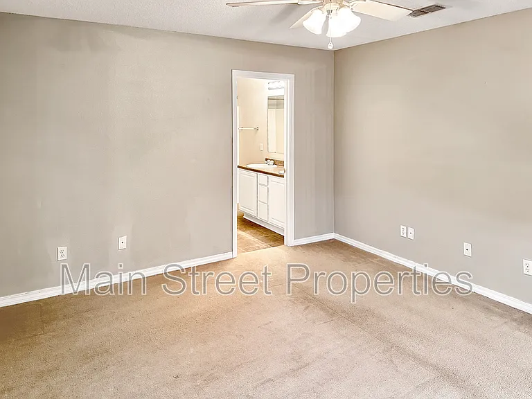 217 Cohasset Ct — Photo 11