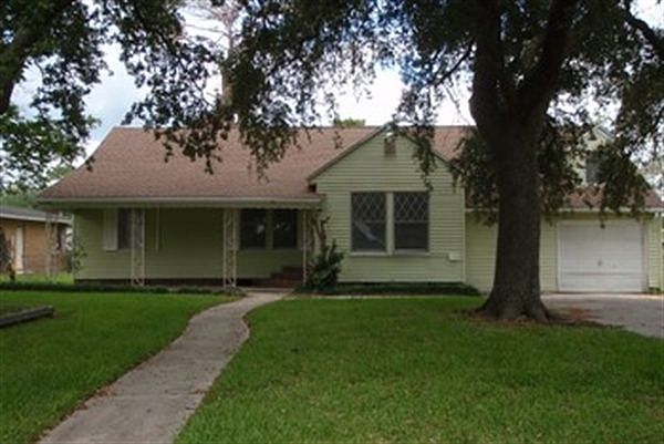 1st image of 4301 Lakeshore Dr