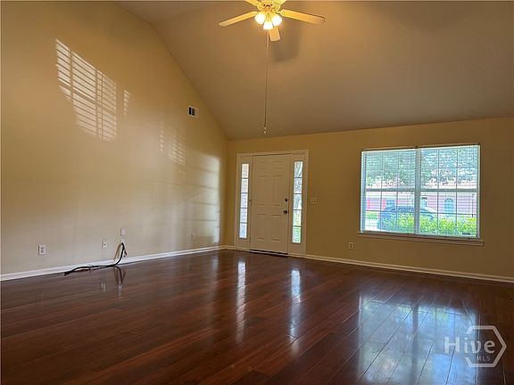 4th image of 110 Chapel Drive