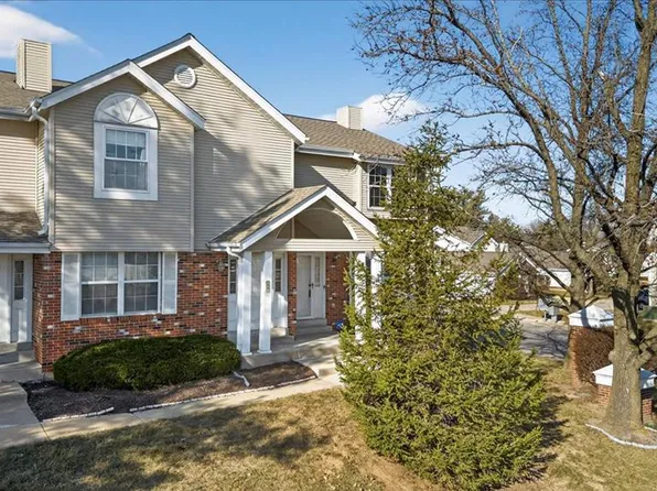 1 Sunburst Ct #6, Saint Charles, MO 63303