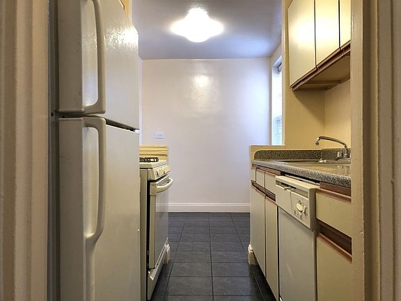5th image of 14110 82nd Dr APT 231