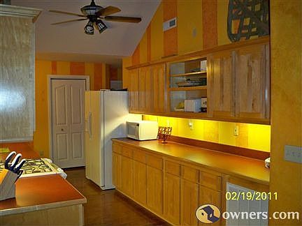 Kitchen - right side