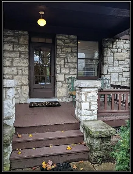 3 bed, 1.5 bath, 1600 sqft, $2,425 — Photo 1