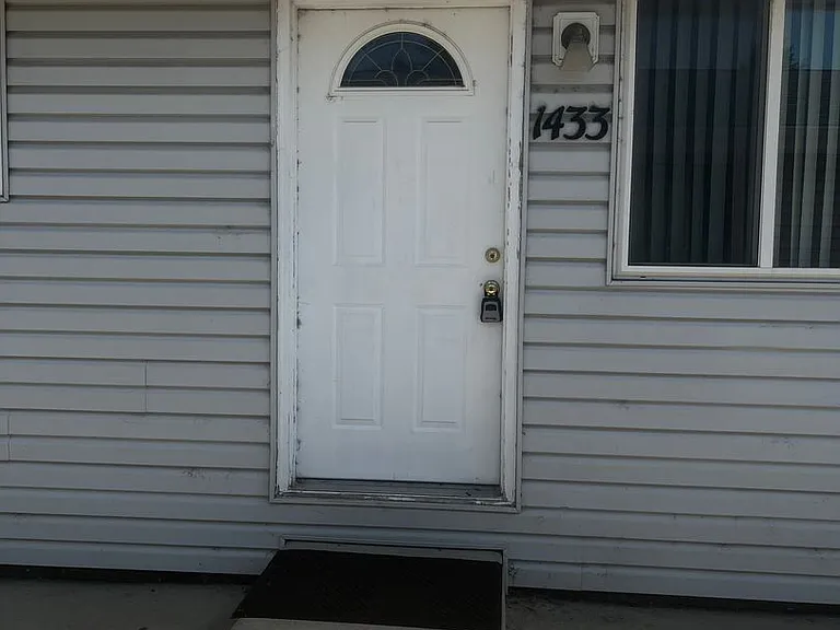 1433 Juliana Ct — Photo 3