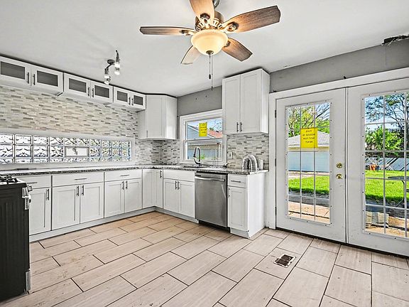 5th image of 148 Blackhawk Dr
