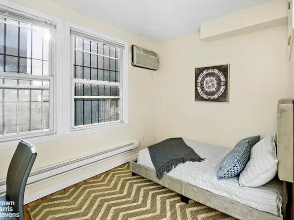 14 West 87th Street image 10 of 14