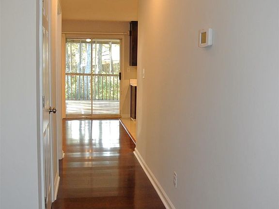3rd image of 7085 Coatsworth Dr