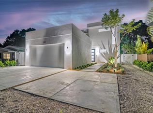 2327 Hillview St, Sarasota, FL 34239