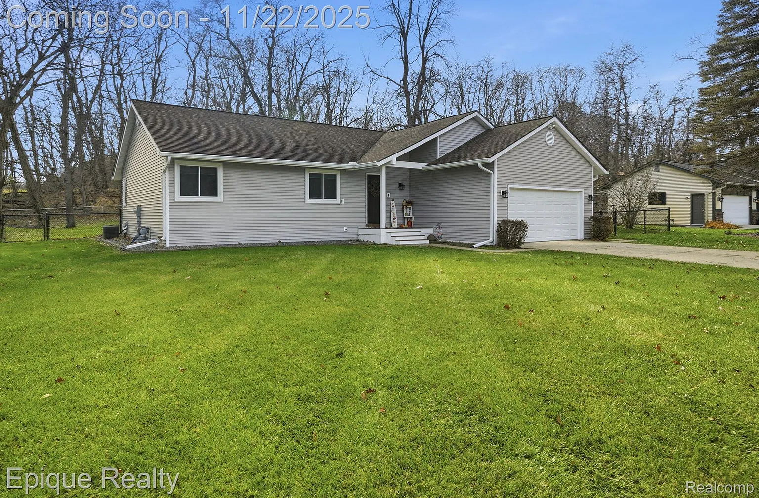 1071 Tracilee Dr photo 1