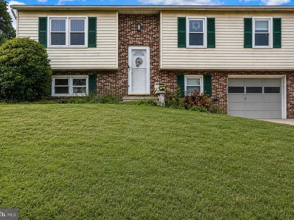 6255 Warren Ave, Harrisburg, PA 17112