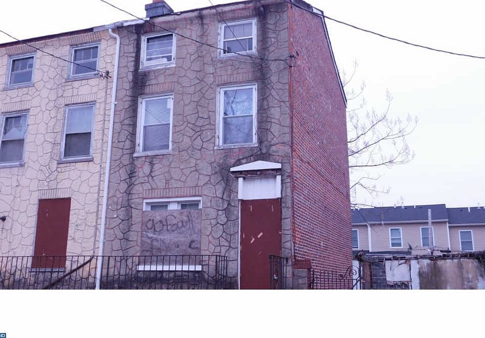 2nd image of 2116 Lamotte St