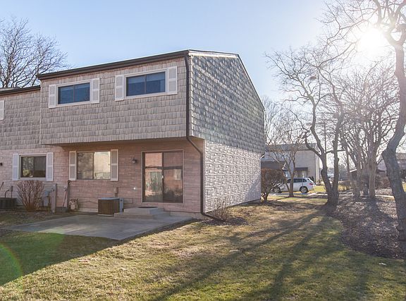 2nd image of 575 Blackfoot Ct