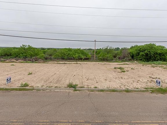 3rd image of 1820 Calle Baltica Rd