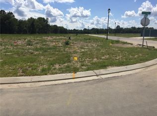 190 Seagull Roost Dr, Lake Charles, LA 70615