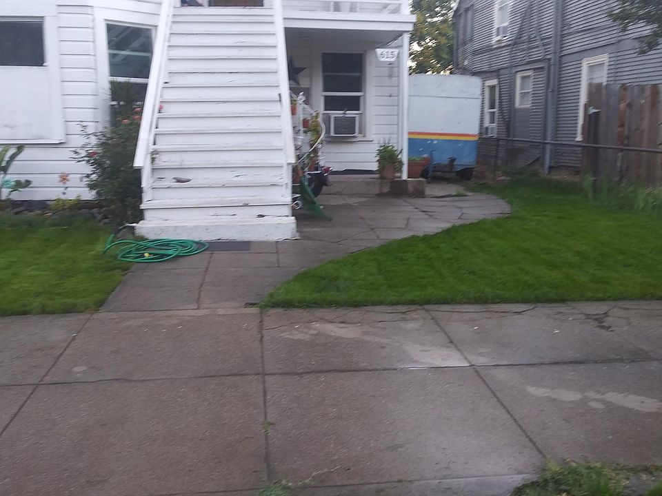 2nd image of 615 8th St #1/2