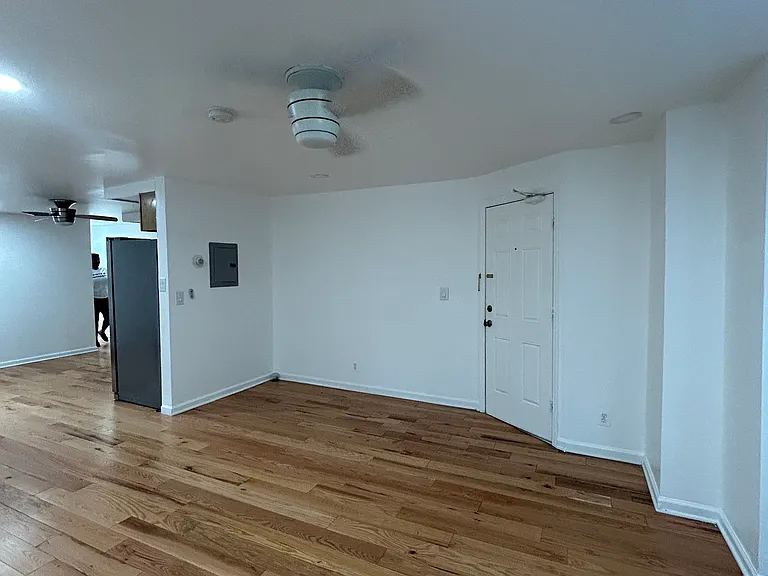 39 Burnet St #1 — Photo 4