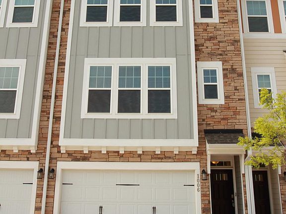 3rd image of 1006 Freeport Dr