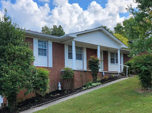 107 Hillcrest Dr, Maynardville, TN 37807