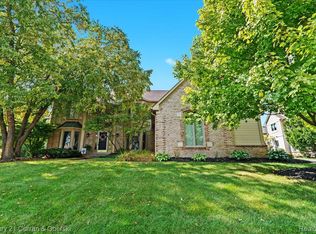 45499 Addington Ln, Novi, MI 48374