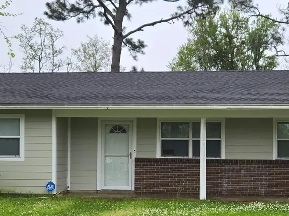 3625 Meadowlark Dr, Gulfport, MS 39501