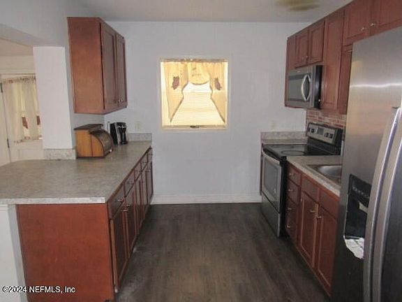 5th image of 4009 PEACH Drive