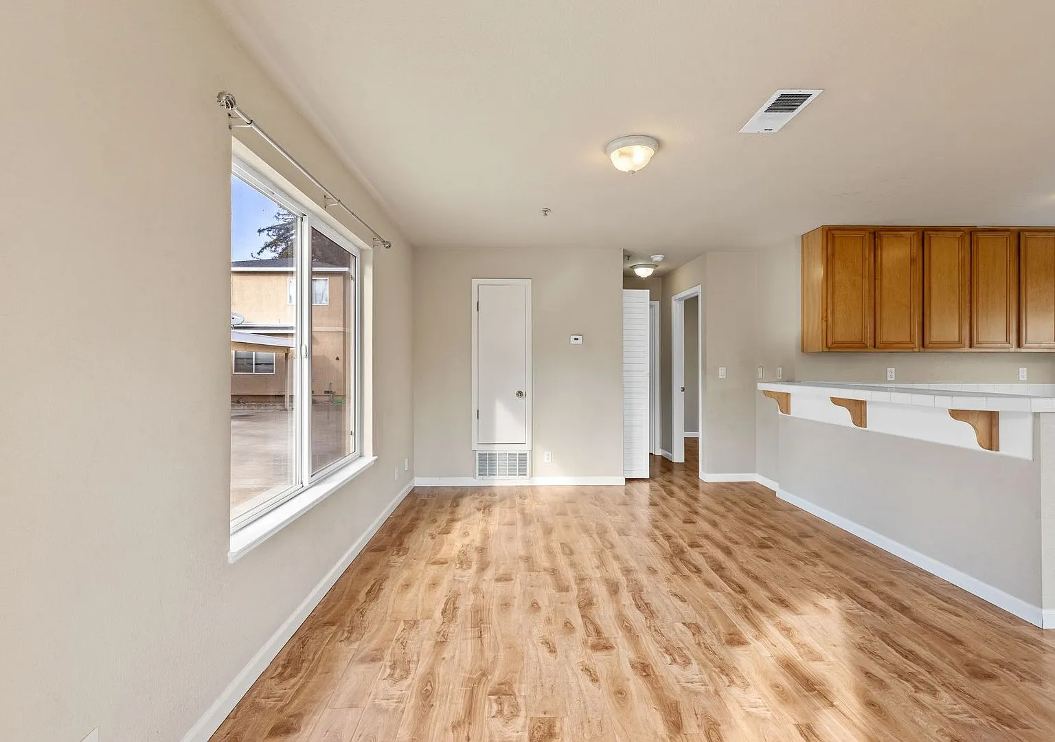 1790 E Street — Photo 3