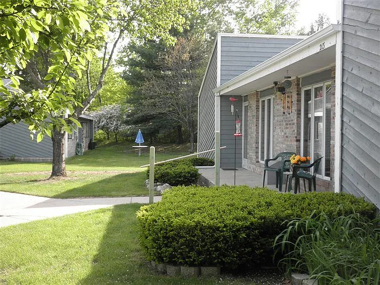 Windmere Pines Apartments — Photo 12