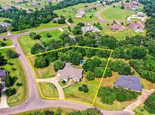 17485 Creek Crossing Ct, College Station, TX 77845