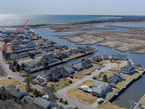 3rd image of 194 Pawkannawkut Dr