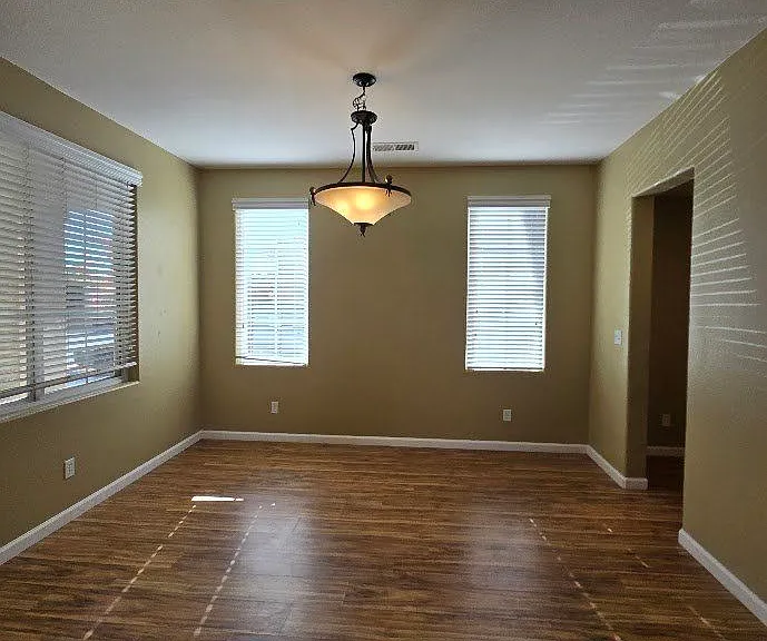 4225 N Del Rey Ave — Photo 4