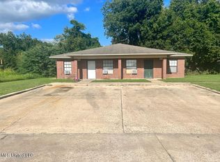 412 E Hays St, Hollandale, MS 38748